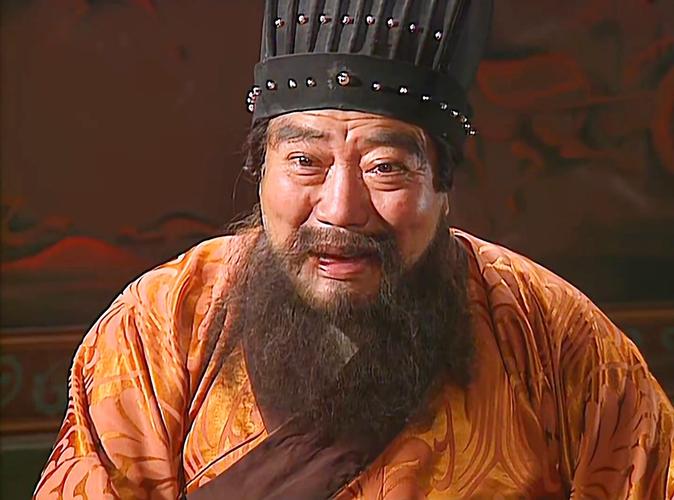 董卓只是残暴好色之徒？正史中的他其实文武双全！